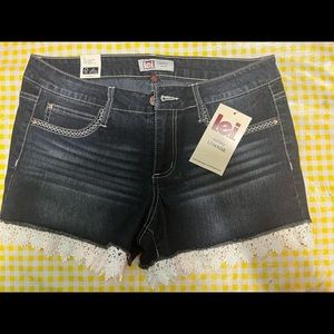 Brand new with tags LEI shorts size 11